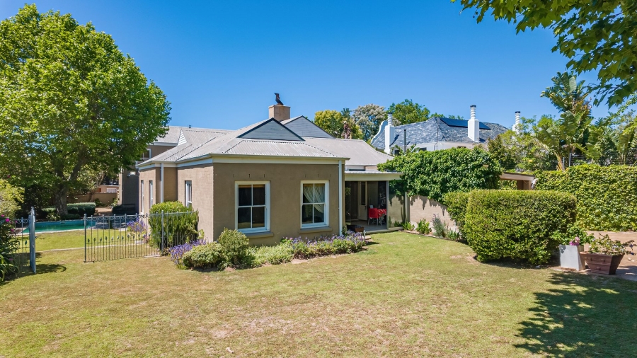 5 Bedroom Property for Sale in Constantia Western Cape